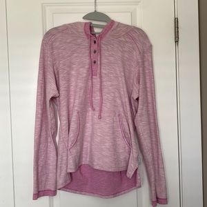 Womans Columbia light pink long sleeve top with draw strings and hood.